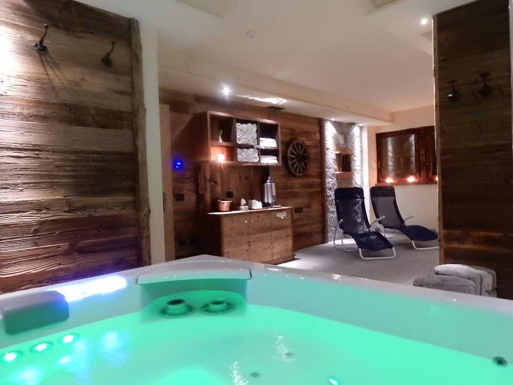 Residence Baita Cusini Livigno Buitenkant foto